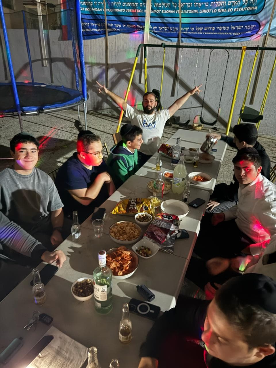 Encuentro nocturno de jóvenes en JAPS